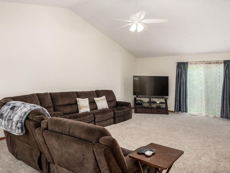 5092 Langcroft Drive, Hilliard, OH 43026 Photo 4