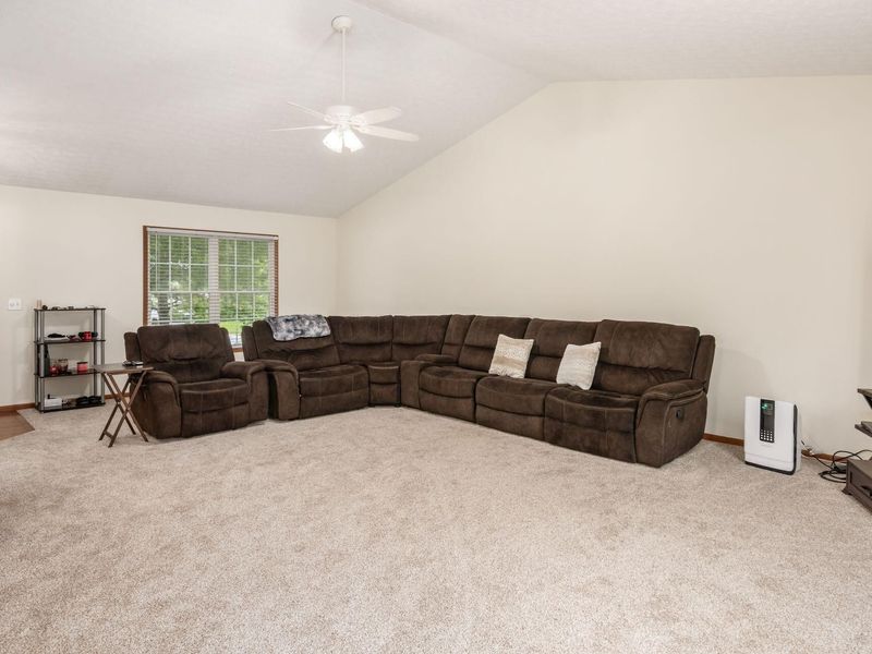 5092 Langcroft Drive, Hilliard, OH 43026 Photo 6