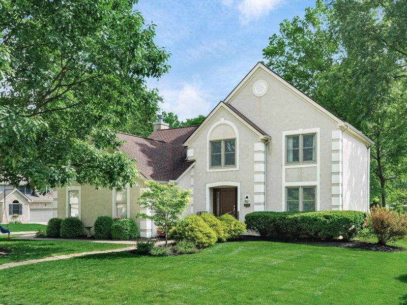 818 Hensel Woods Road, Columbus, OH 43230 Photo 1
