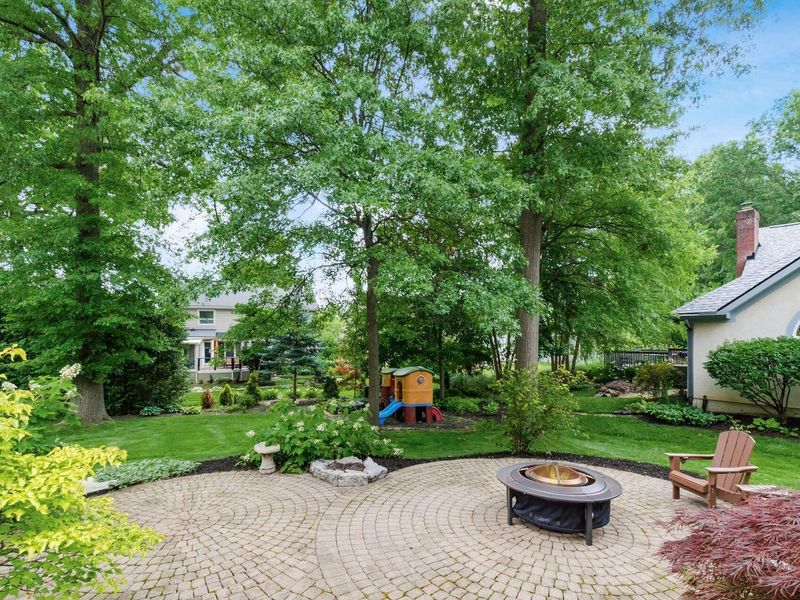 818 Hensel Woods Road, Columbus, OH 43230 Photo 2