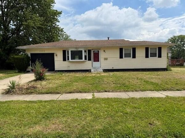 1852 Bar Harbor Road , Columbus, OH 43219