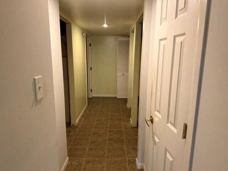 1852 Bar Harbor Road , Columbus, OH 43219 Photo 17