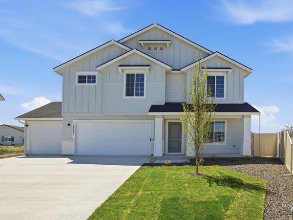 5283 E Phelps Lake Dr, Nampa, ID 83687