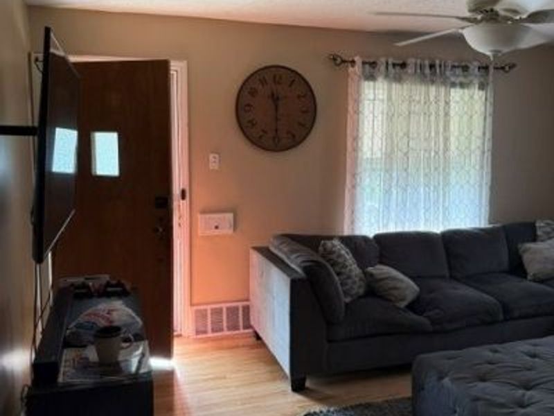 4141 W 57th Street, Cleveland, OH 44144 Photo 3