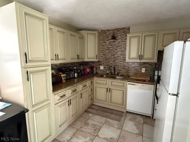 4141 W 57th Street, Cleveland, OH 44144 Photo 9