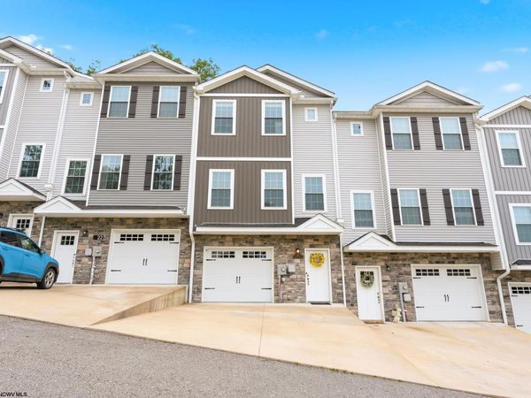 20 MISTY Lane, Fairmont, WV 26554