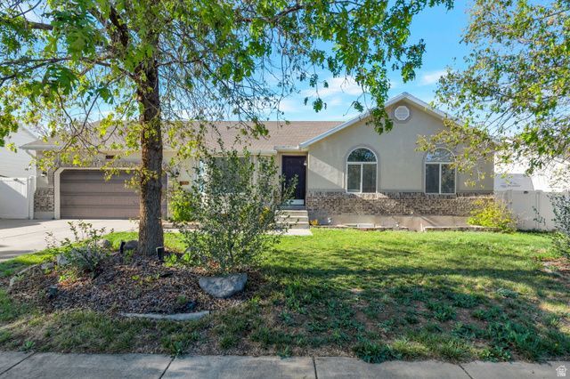 5244 W Shaggy Peak Dr, Riverton, UT 84096 Main Photo
