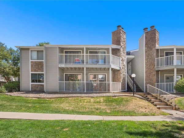 921 S Walden Street , Unit 105, Aurora, CO 80017