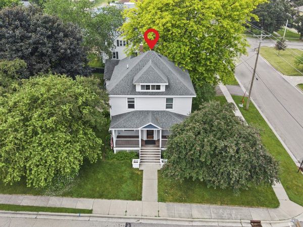 325 S Bridge Street, Markesan, WI 53946