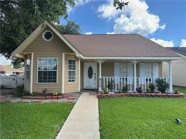 3753 ASHTON Drive , Destrehan, LA 70047
