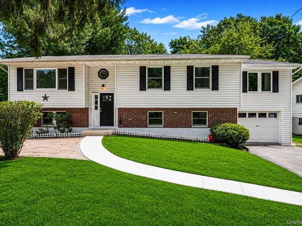 94 Crestwood Boulevard , Poughkeepsie, NY 12603