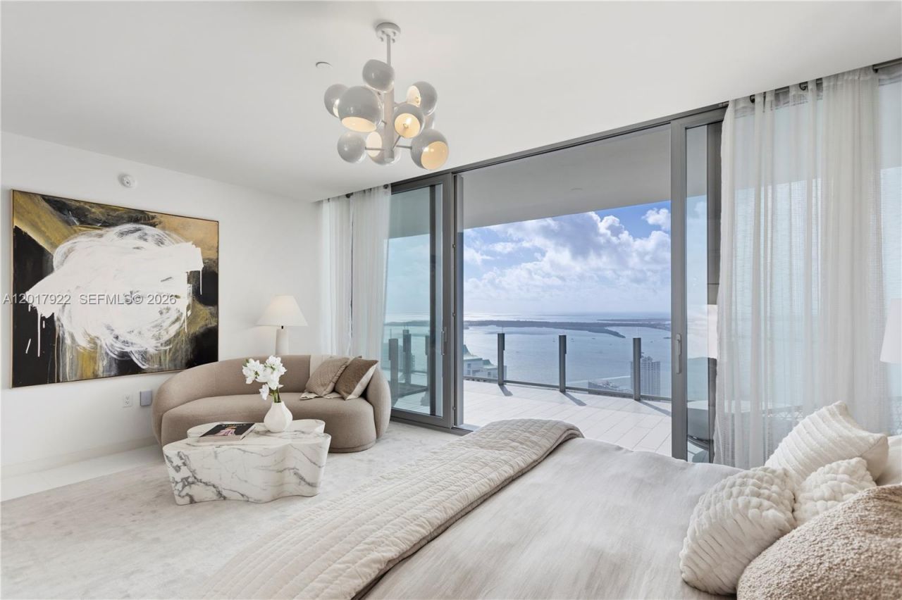 300 Biscayne Boulevard Way , Unit 5002E, Miami, FL 33131 Photo