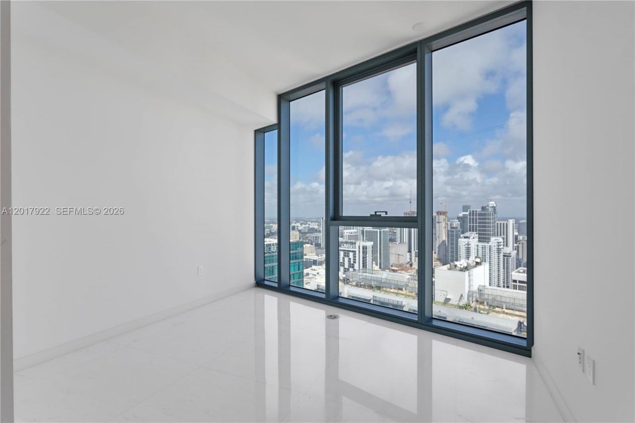 300 Biscayne Boulevard Way , Unit 5002E, Miami, FL 33131 Photo