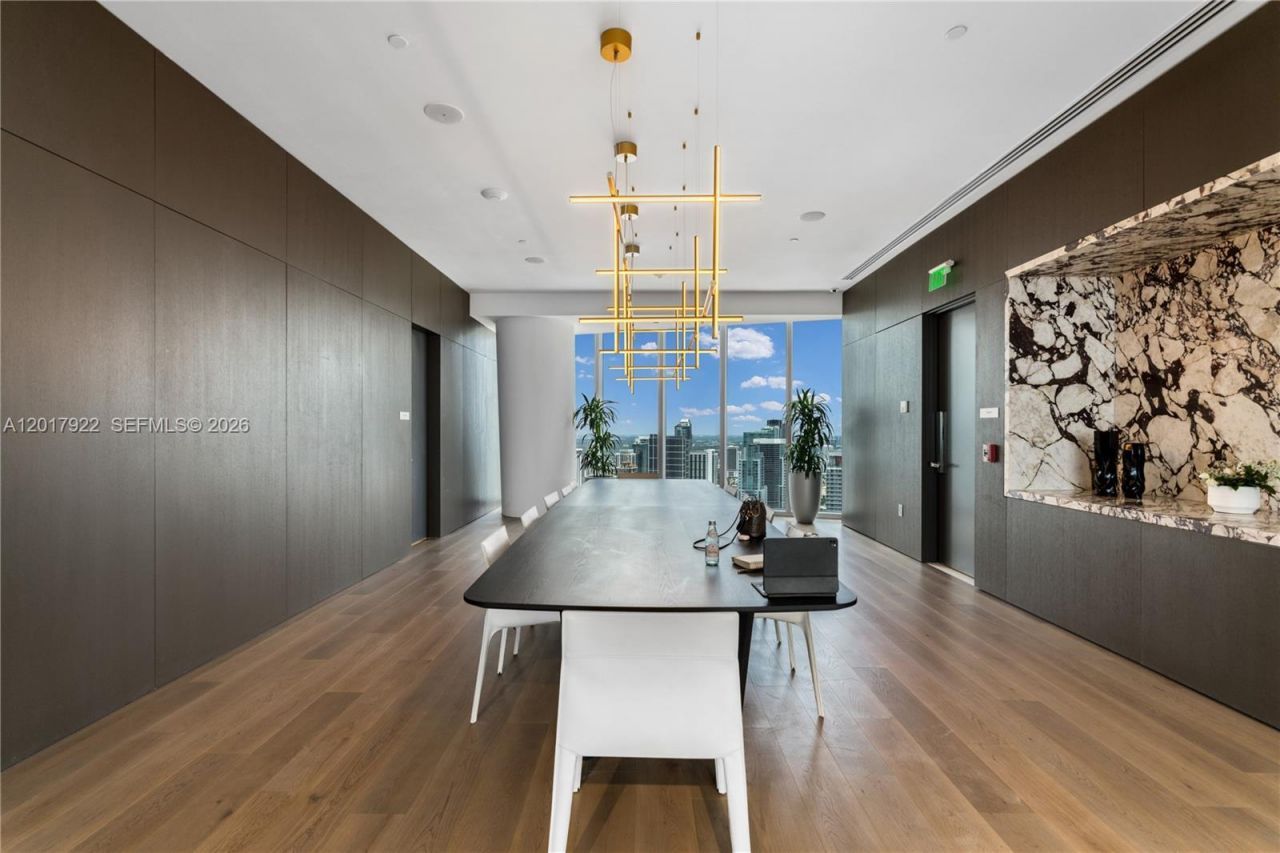 300 Biscayne Boulevard Way , Unit 5002E, Miami, FL 33131 Photo
