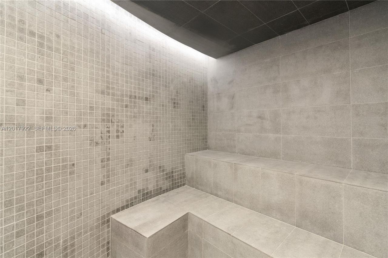 300 Biscayne Boulevard Way , Unit 5002E, Miami, FL 33131 Photo