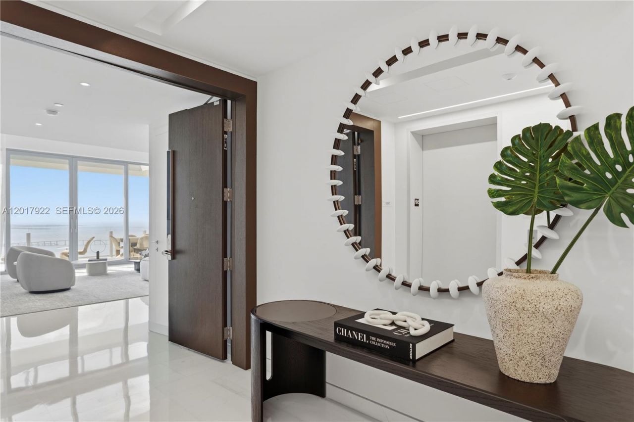 300 Biscayne Boulevard Way , Unit 5002E, Miami, FL 33131 Photo