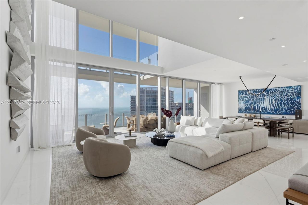 300 Biscayne Boulevard Way , Unit 5002E, Miami, FL 33131 Photo