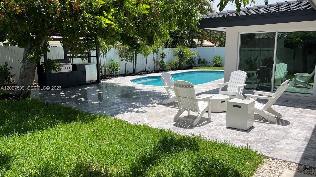 2110 NE 54th St, Fort Lauderdale, FL 33308 Photo