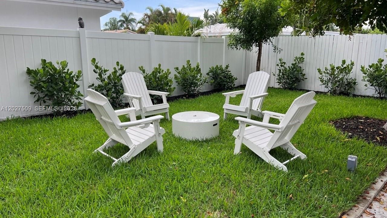 2110 NE 54th St, Fort Lauderdale, FL 33308 Photo