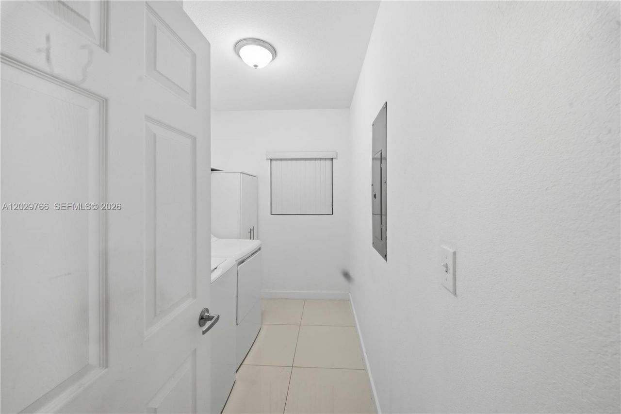 2249/2251 NW 66th St , Miami, FL 33147 Photo