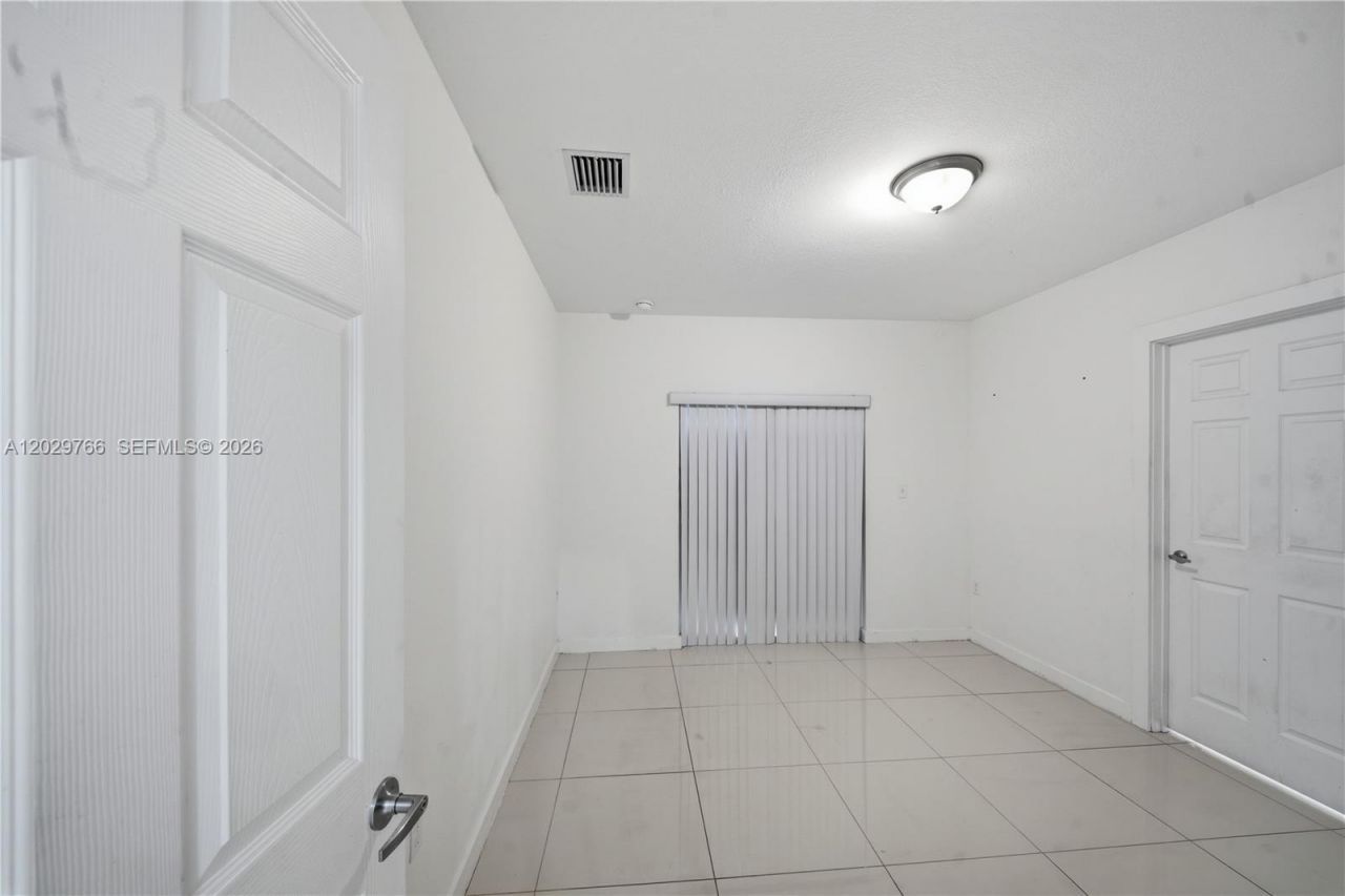 2249/2251 NW 66th St , Miami, FL 33147 Photo