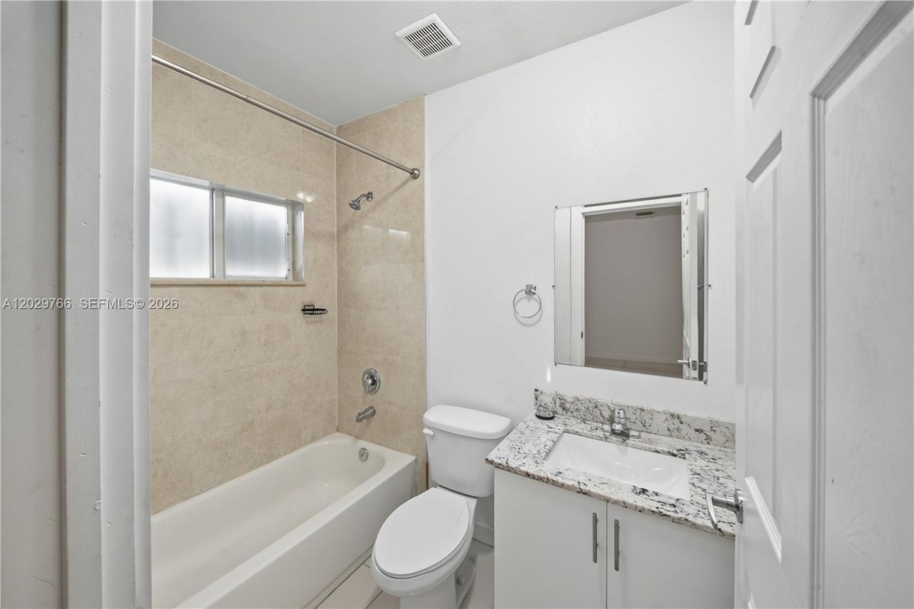 2249/2251 NW 66th St , Miami, FL 33147 Photo