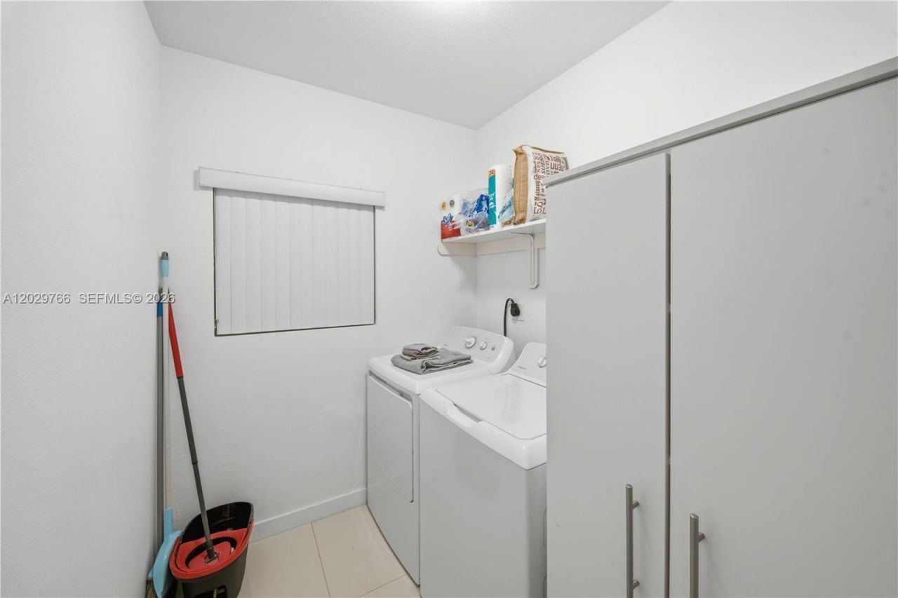 2249/2251 NW 66th St , Miami, FL 33147 Photo