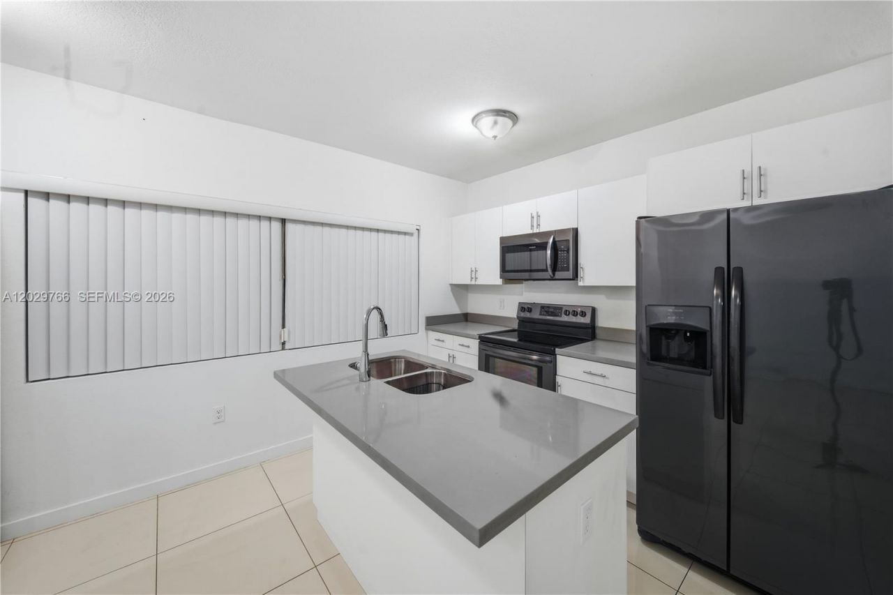 2249/2251 NW 66th St , Miami, FL 33147 Photo