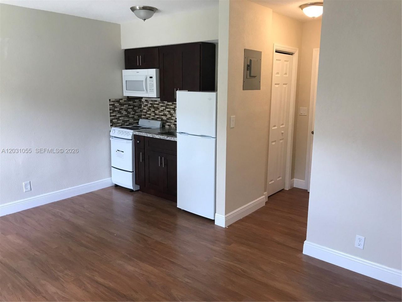 4260 NW 31st Ter , Lauderdale Lakes, FL 33309 Photo