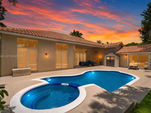 1776 W Eagle Trace Blvd W, Coral Springs, FL 33071