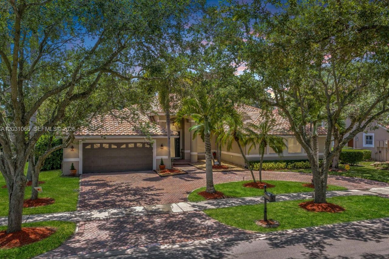 1776 W Eagle Trace Blvd W, Coral Springs, FL 33071 Photo