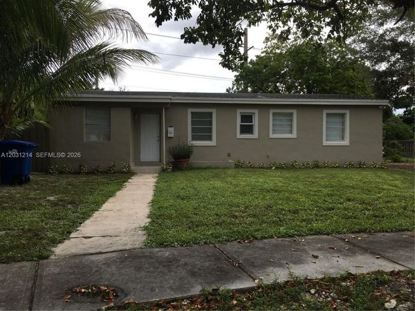 1594 NE 155th Ter , North Miami Beach, FL 33162