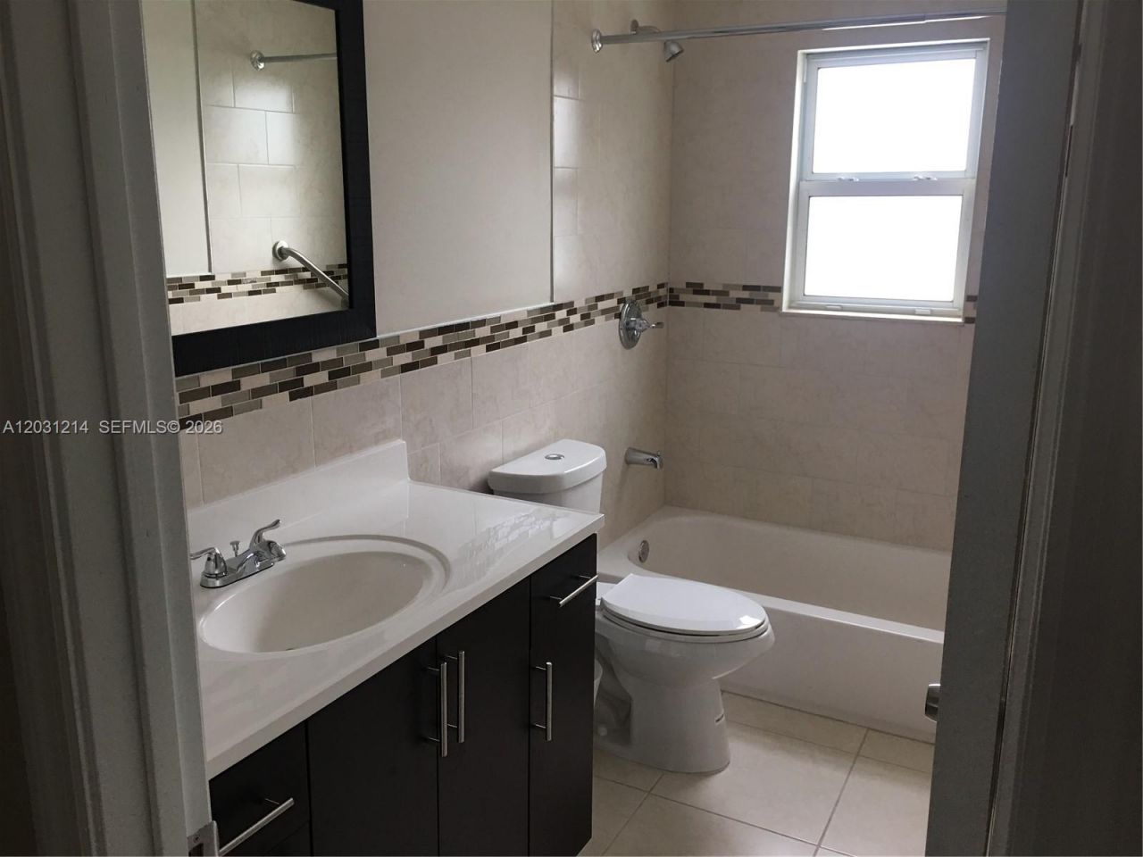 1594 NE 155th Ter , North Miami Beach, FL 33162 Photo