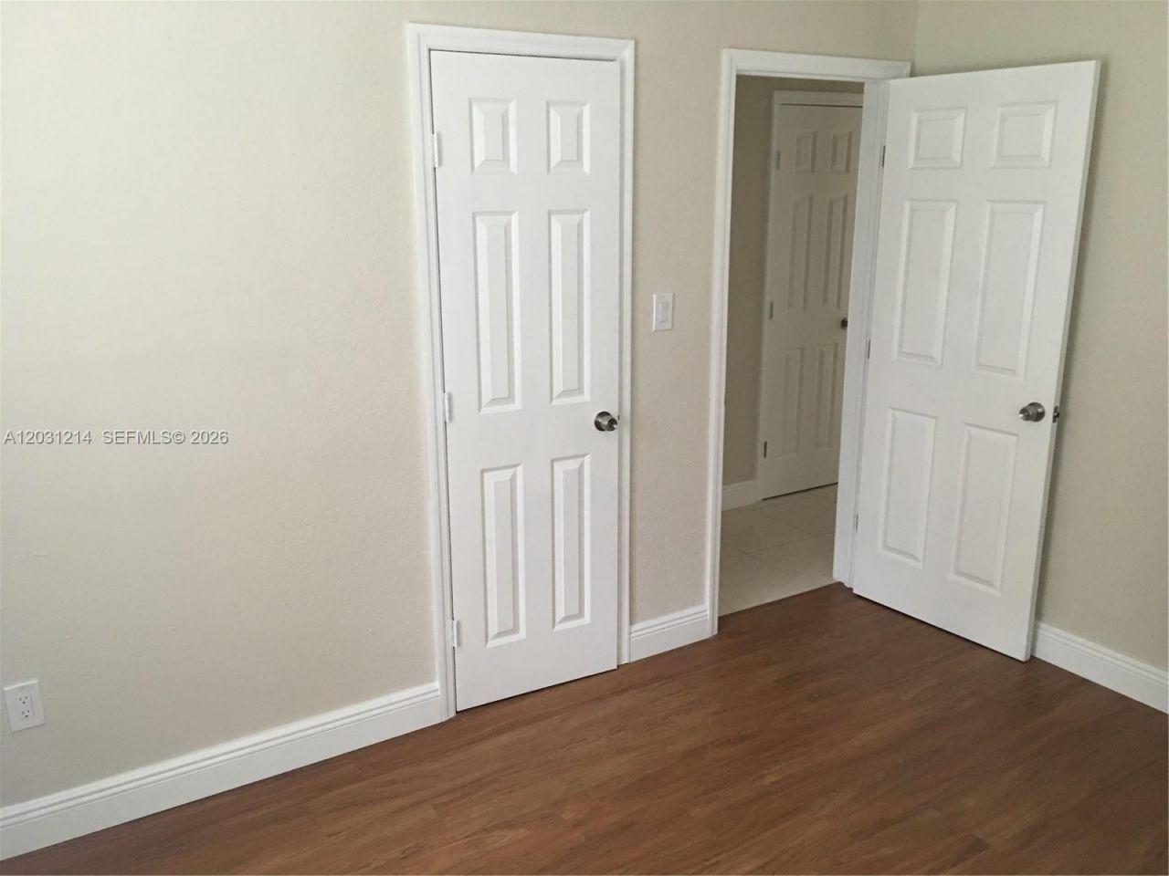 1594 NE 155th Ter , North Miami Beach, FL 33162 Photo
