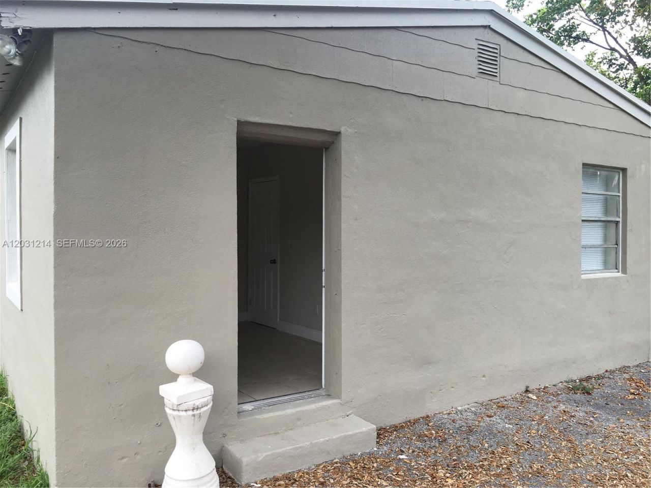 1594 NE 155th Ter , North Miami Beach, FL 33162 Photo