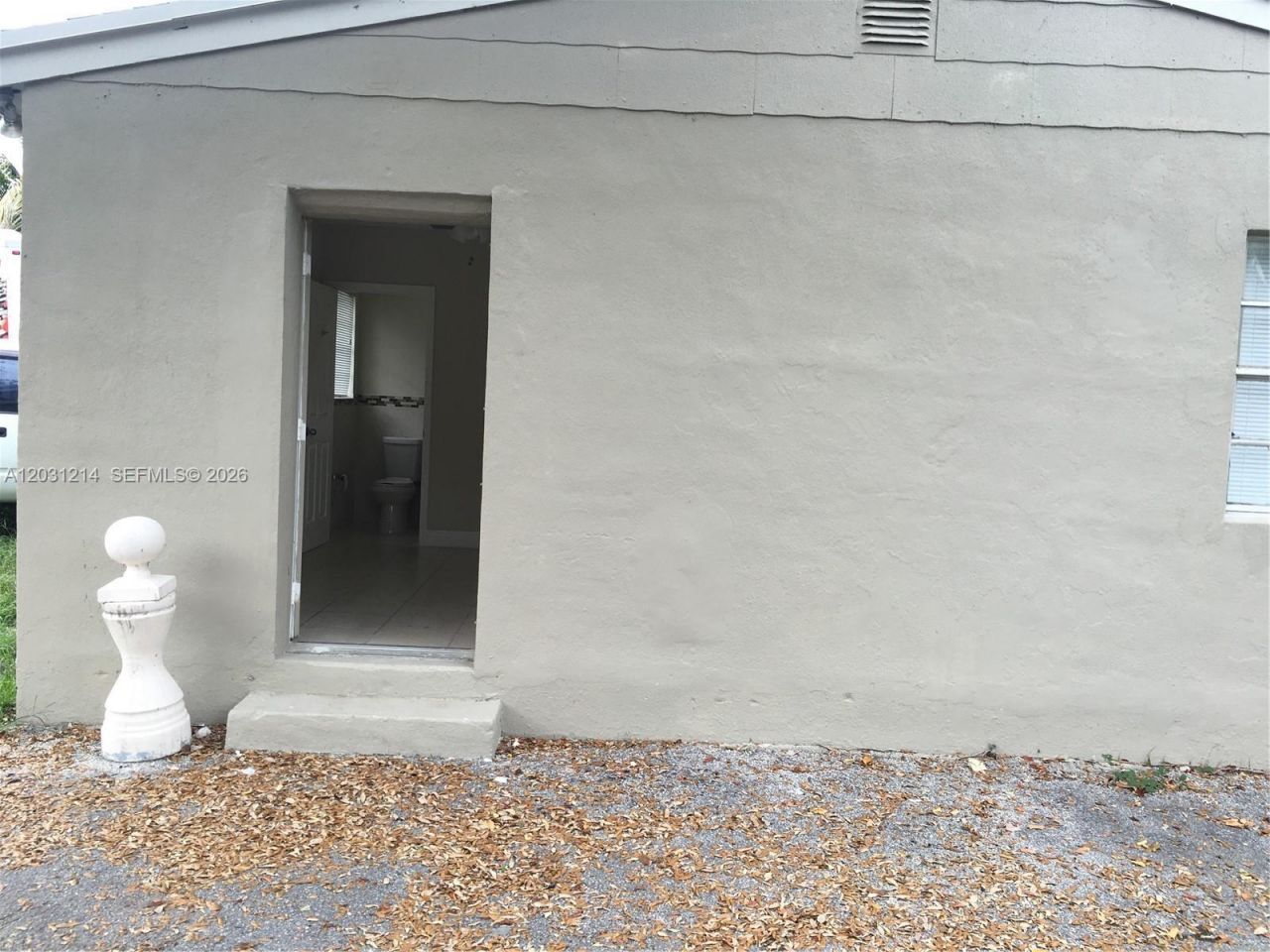 1594 NE 155th Ter , North Miami Beach, FL 33162 Photo