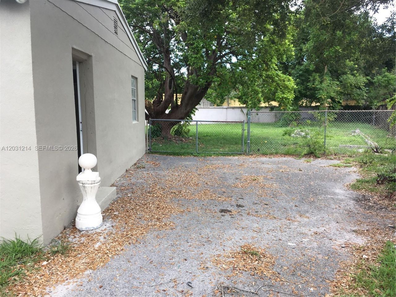 1594 NE 155th Ter , North Miami Beach, FL 33162 Photo
