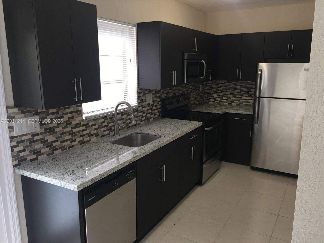1594 NE 155th Ter , North Miami Beach, FL 33162 Photo