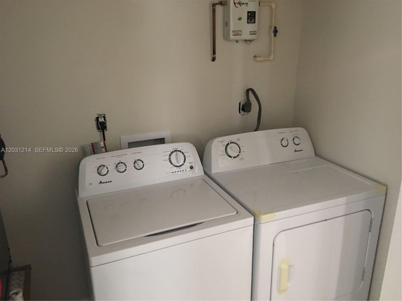 1594 NE 155th Ter , North Miami Beach, FL 33162 Photo