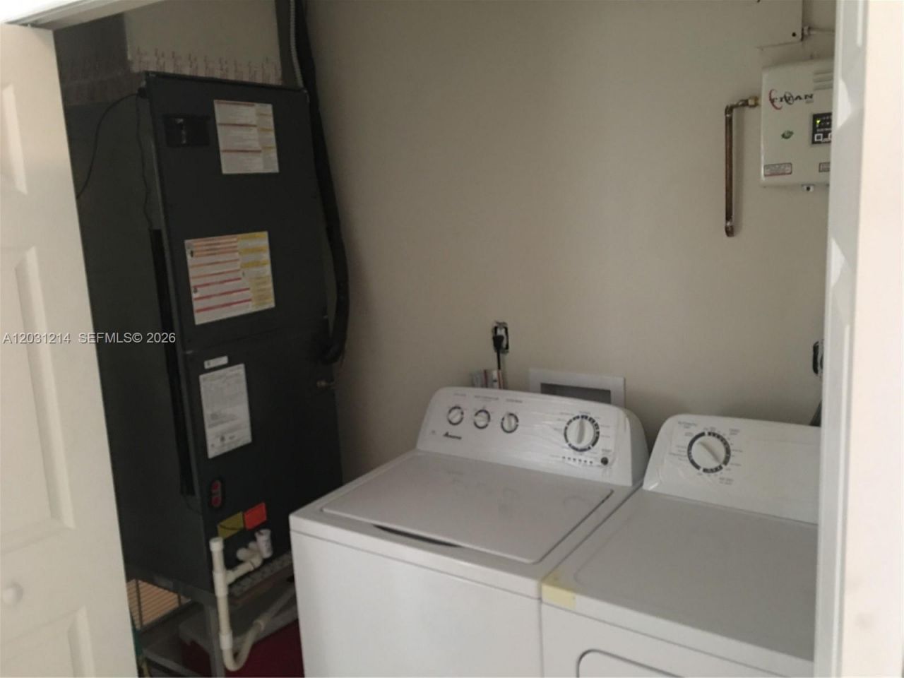 1594 NE 155th Ter , North Miami Beach, FL 33162 Photo