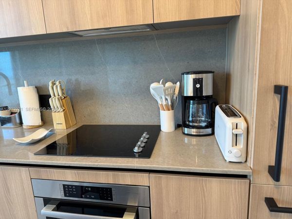 121 NE 5th St , Unit 3002, Miami, FL 33132