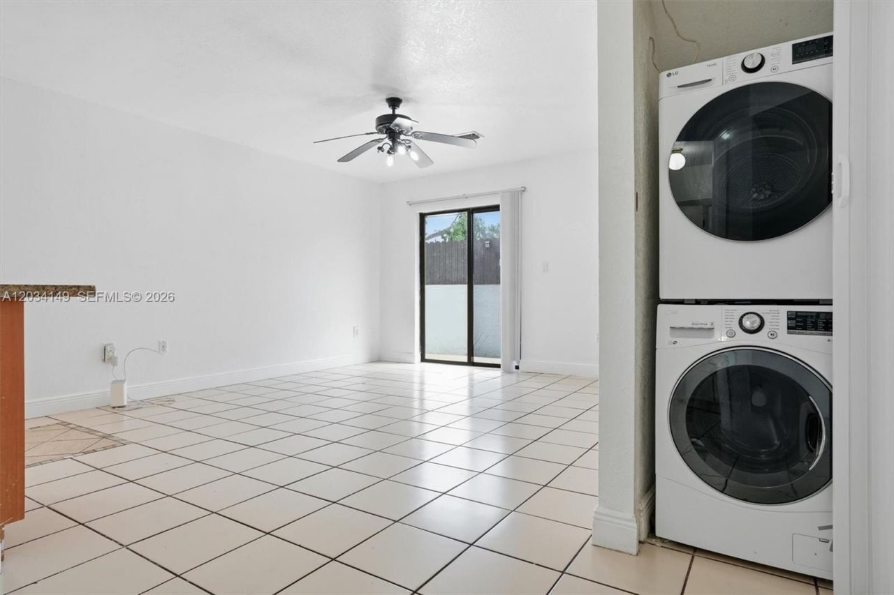 1389 NW 31st Ave , Unit 1389-B, Miami, FL 33125 Photo