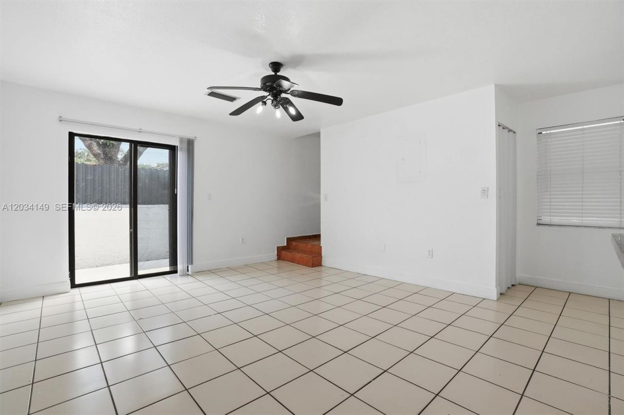 1389 NW 31st Ave , Unit 1389-B, Miami, FL 33125 Photo