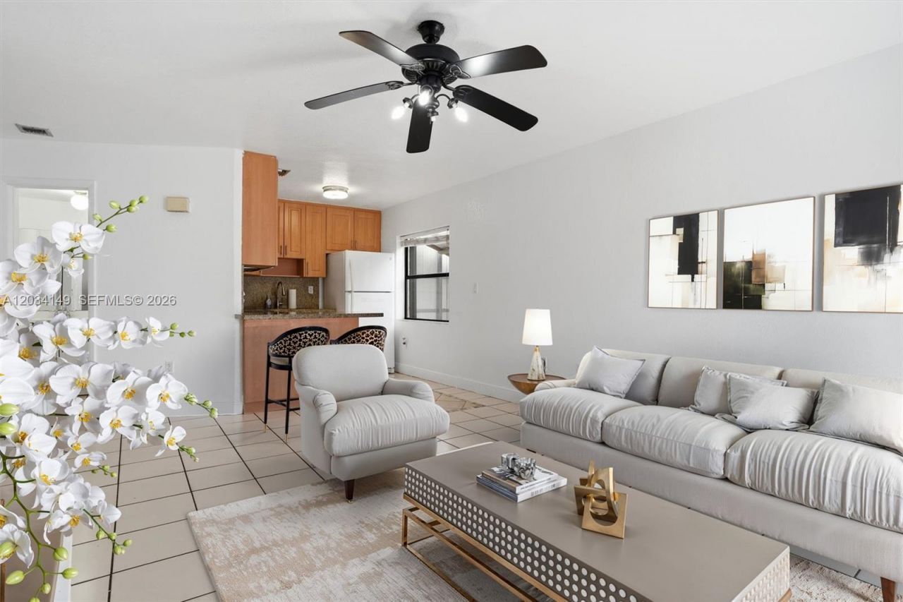 1389 NW 31st Ave , Unit 1389-B, Miami, FL 33125 Photo
