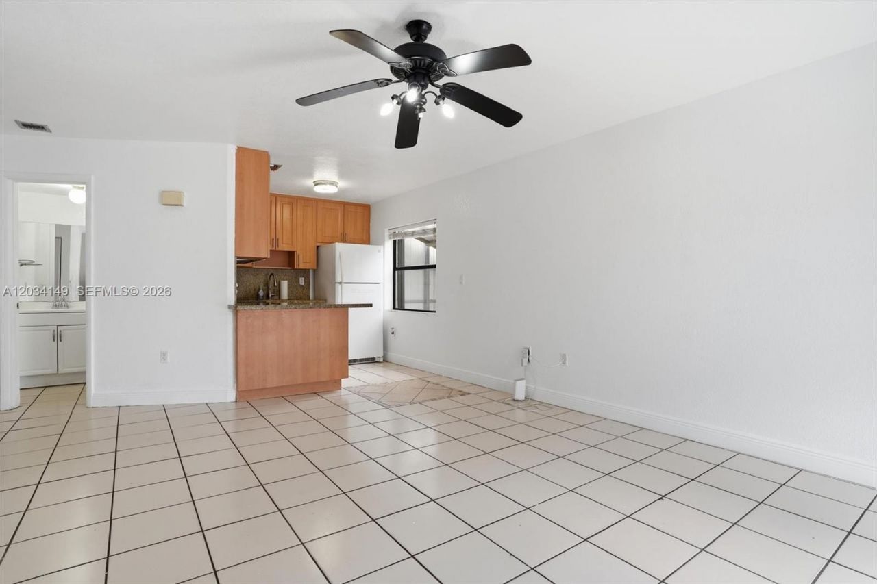 1389 NW 31st Ave , Unit 1389-B, Miami, FL 33125 Photo