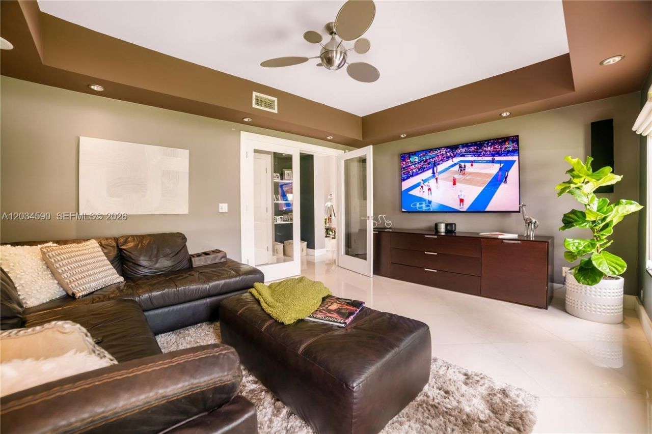 4242 SW 107th Way , Davie, FL 33328 Photo