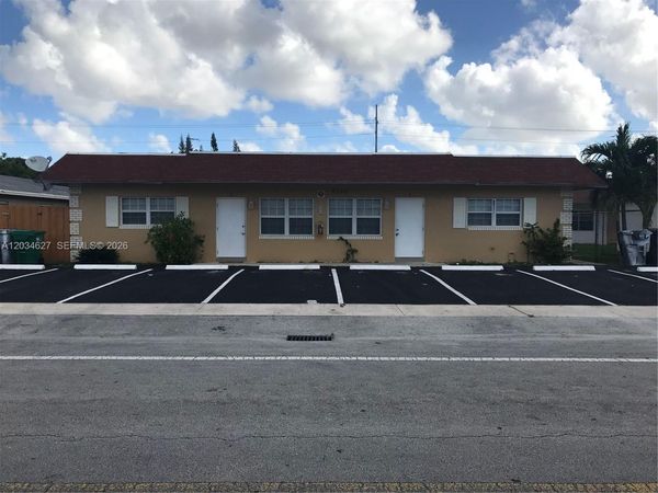 4260 NW 31st Ter , Lauderdale Lakes, FL 33309