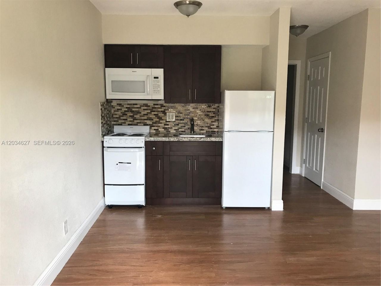4260 NW 31st Ter , Lauderdale Lakes, FL 33309 Photo