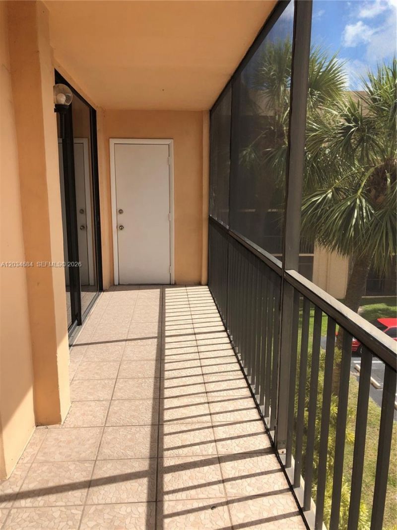 8400 SW 133rd Ave Rd , Unit 324, Miami, FL 33183 Photo