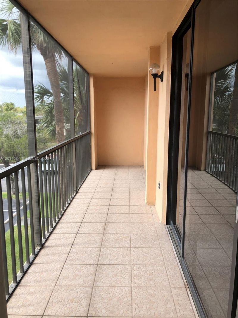 8400 SW 133rd Ave Rd , Unit 324, Miami, FL 33183 Photo